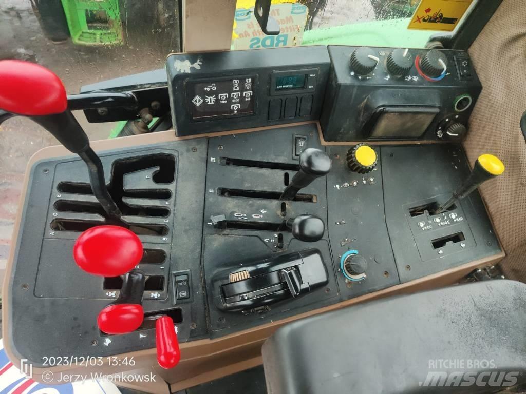John Deere 6800 Tractoare