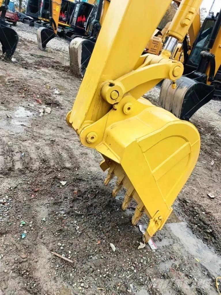 Komatsu PC 70-8 Excavatoare pe șenile
