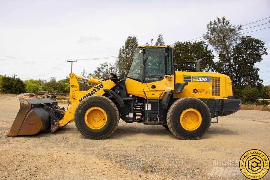 Komatsu WA 320-7 Incarcator pe pneuri