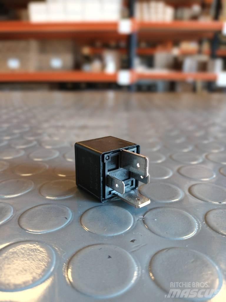 Volvo RELAY 21255974 Transport - Altele