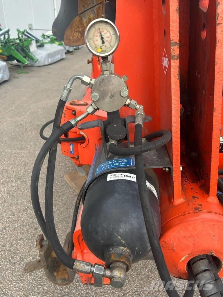 Kuhn Vari-Master 122 Pluguri reversibile