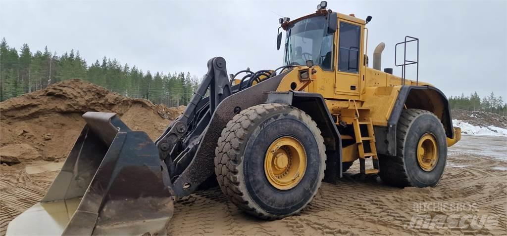 Volvo L220E Incarcator pe pneuri