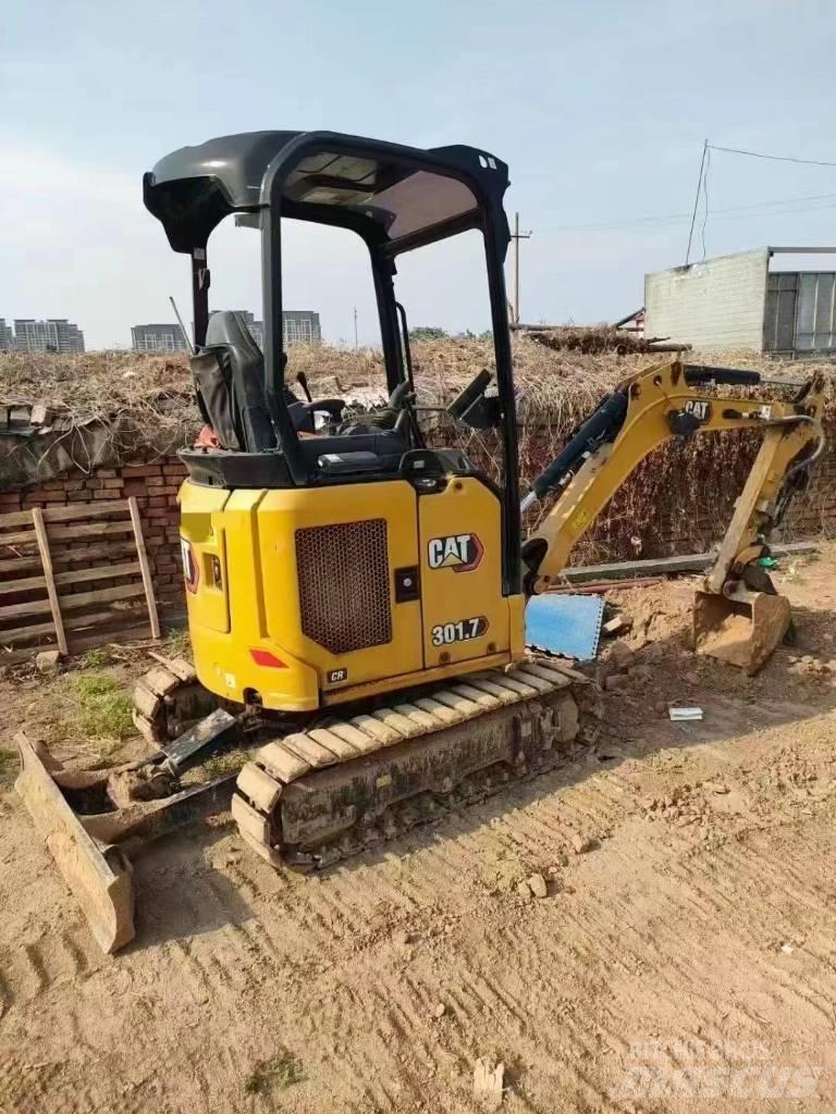 CAT 301.7 Mini excavatoare < 7t