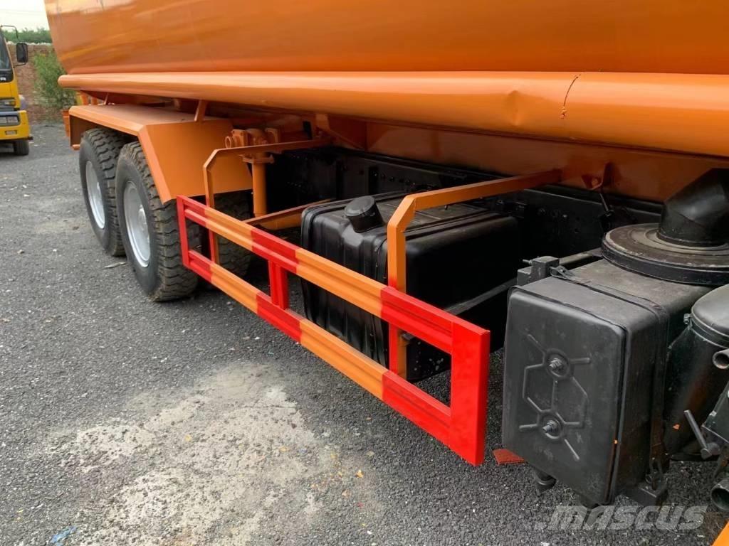 Shacman F3000 6X4 Cisterne