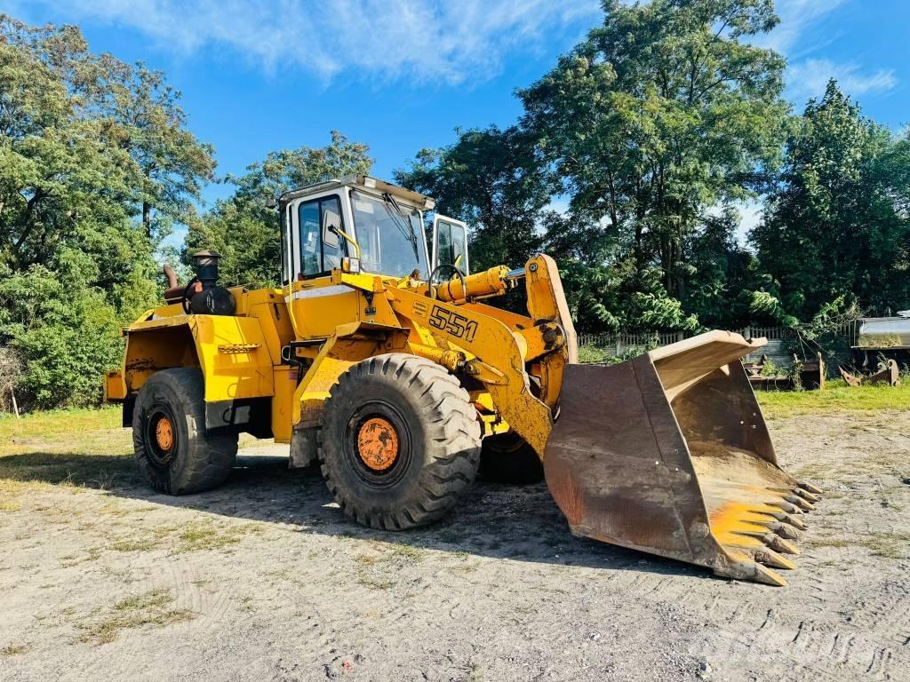Liebherr L 551 Incarcator pe pneuri