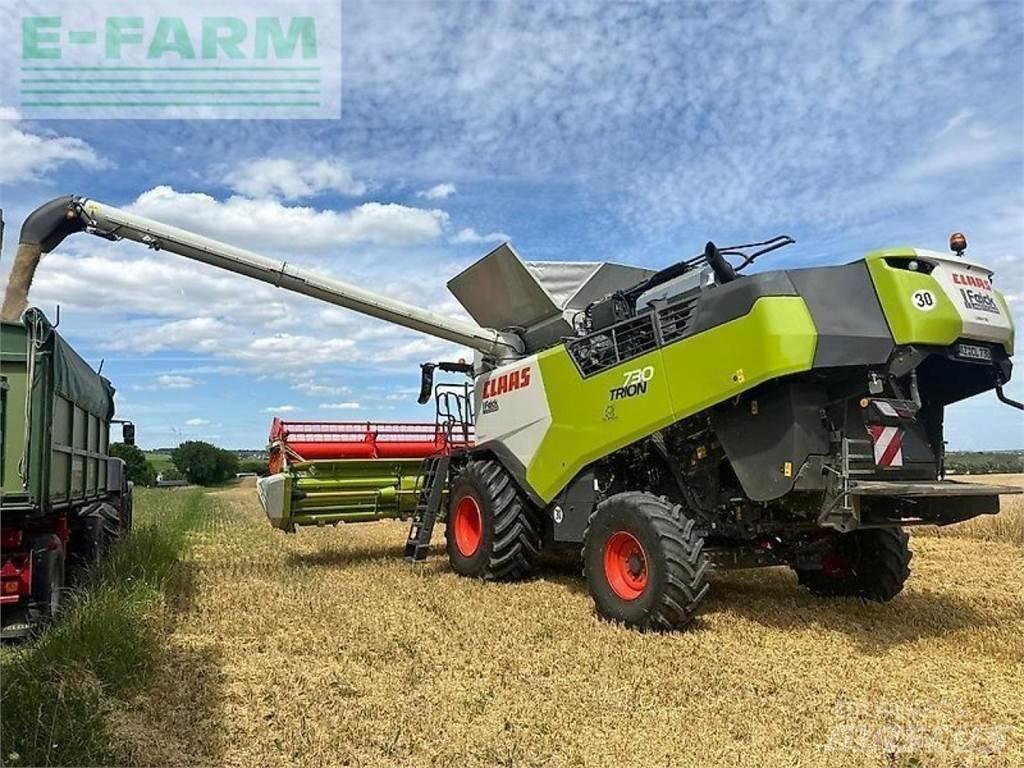 CLAAS trion 730 Combine de secerat
