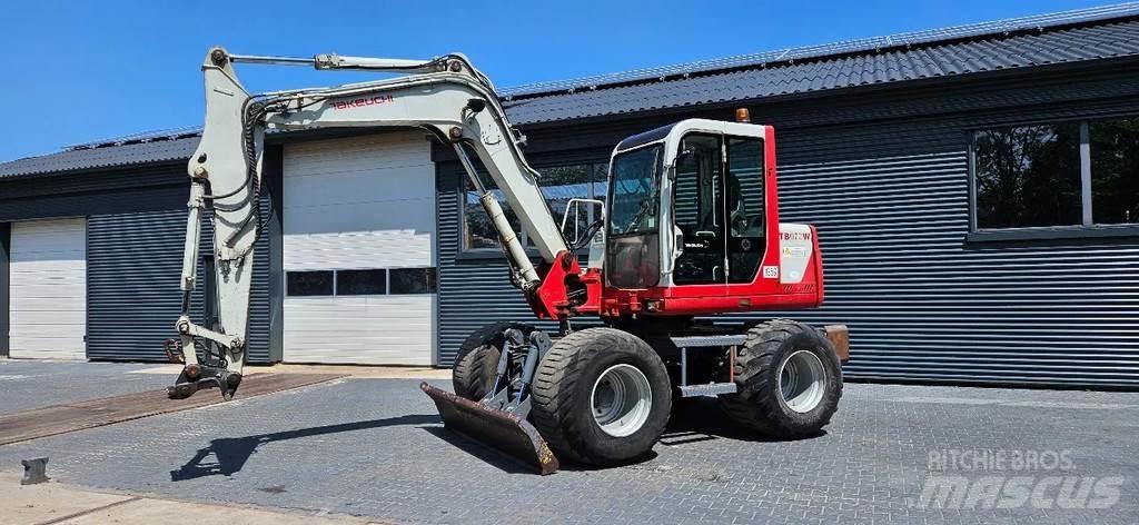 Takeuchi TB070 W Excavatoare 7t - 12t