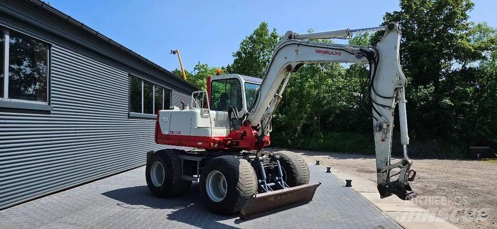 Takeuchi TB070 W Excavatoare 7t - 12t