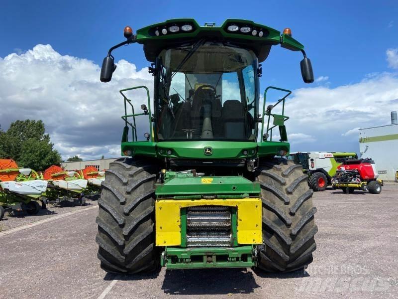 John Deere 8500i Forajere cu autopropulsare