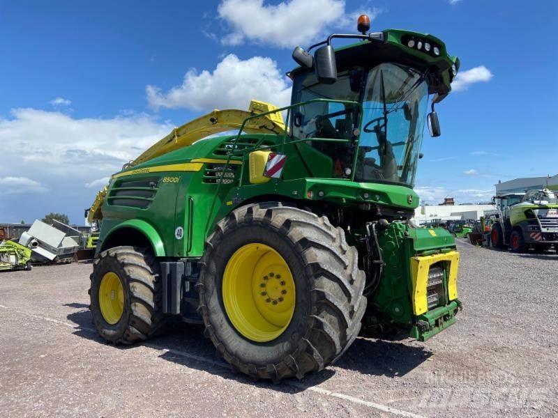John Deere 8500i Forajere cu autopropulsare