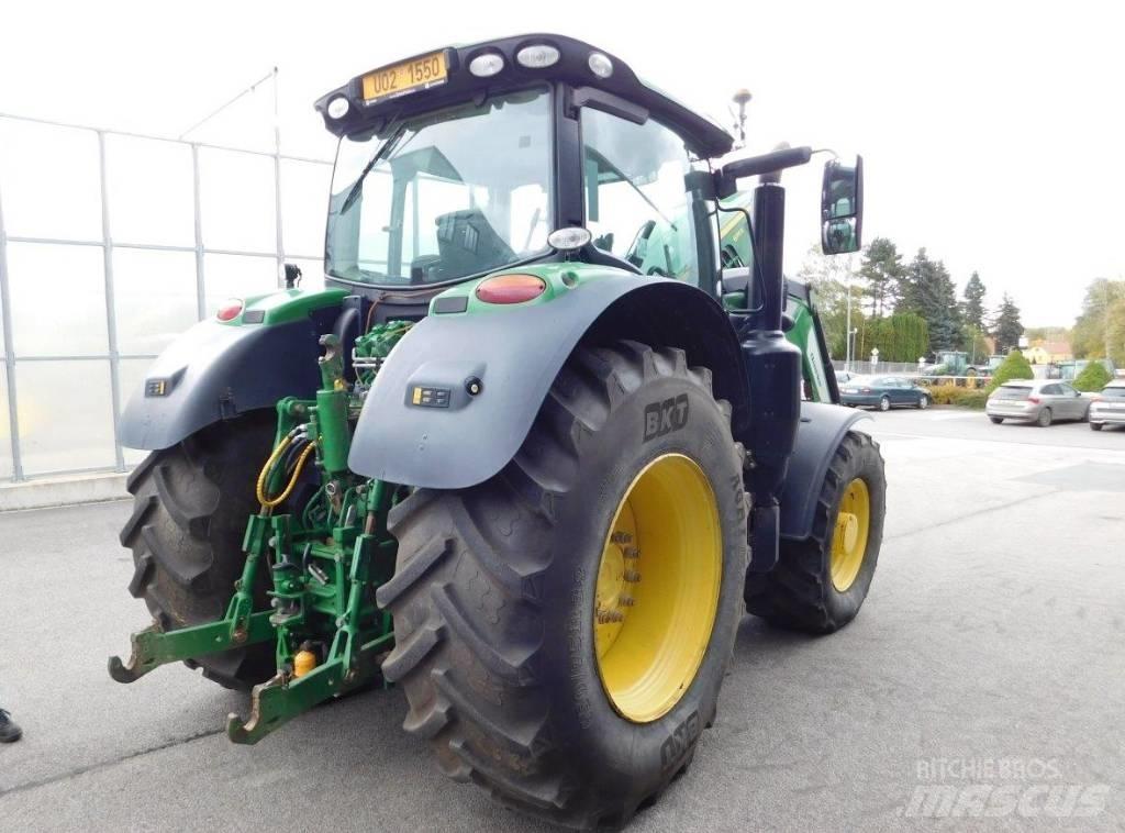 John Deere 6215 R Tractoare