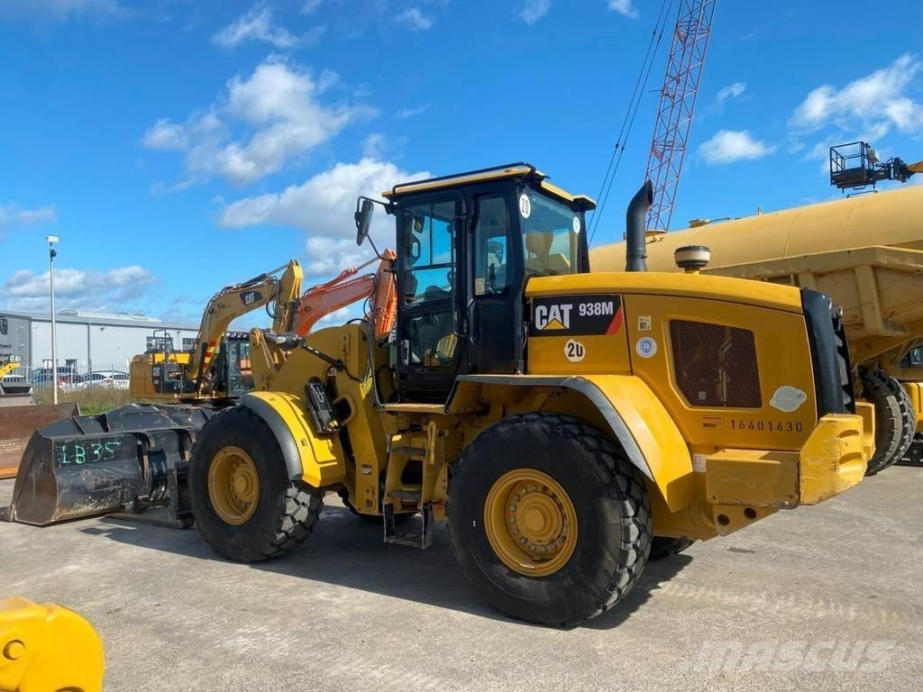 CAT 938M NVT Incarcator pe pneuri