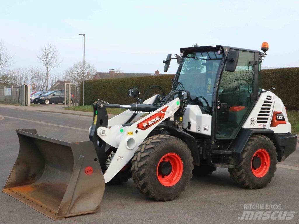 Bobcat L 85 Incarcator pe pneuri
