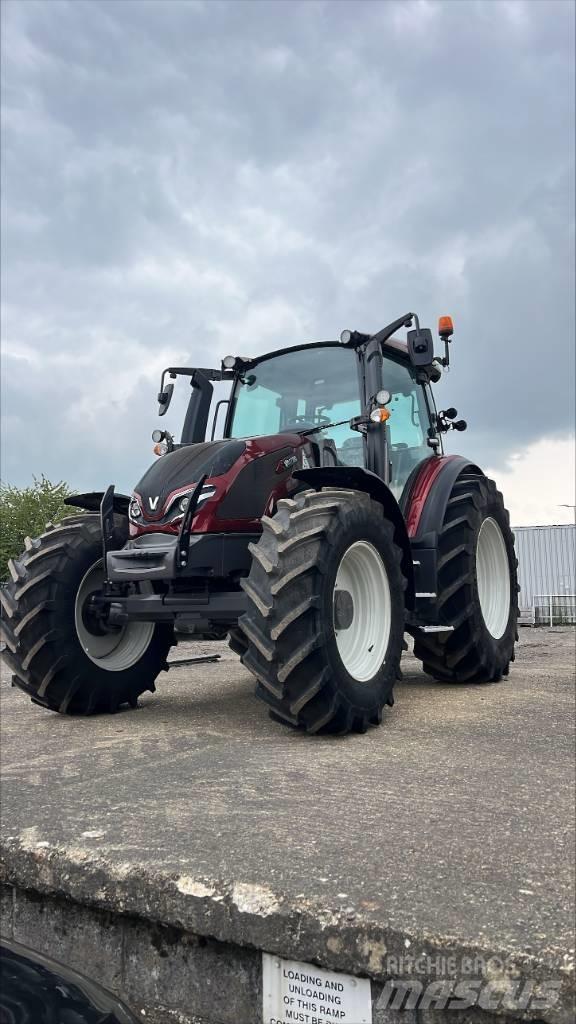 Valtra G 135 A Tractoare