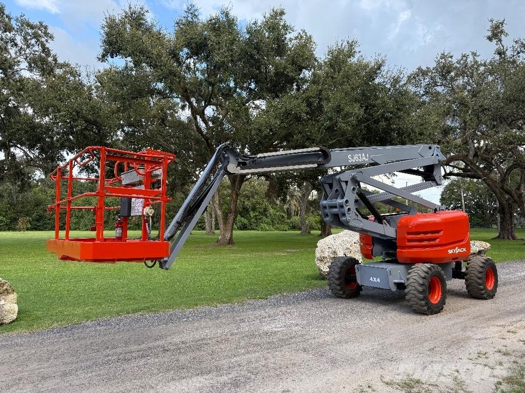 SkyJack SJ 63 AJ Nacele cu brat articulat