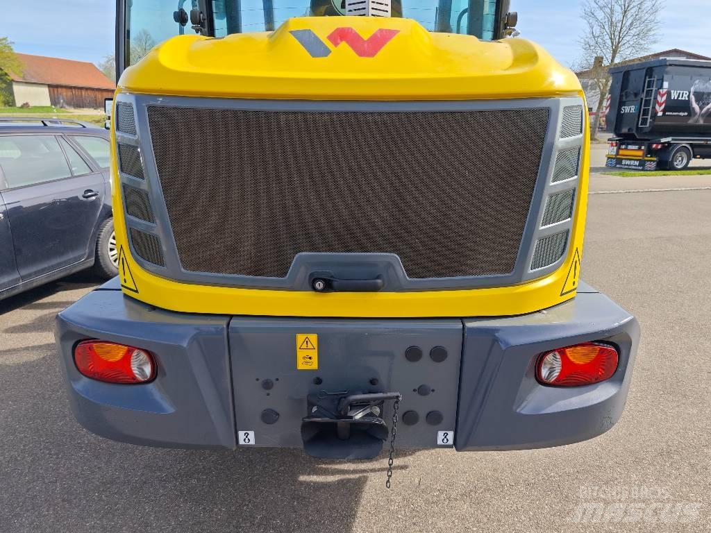 Wacker Neuson WL 60 Incarcator pe pneuri
