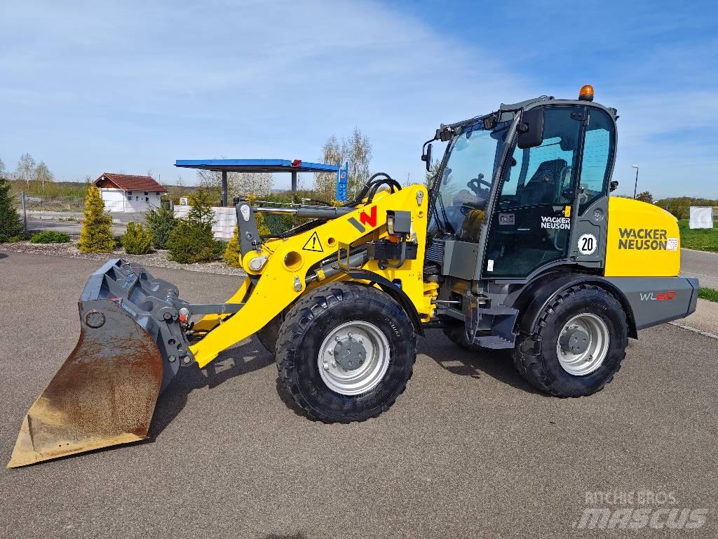 Wacker Neuson WL 60 Incarcator pe pneuri