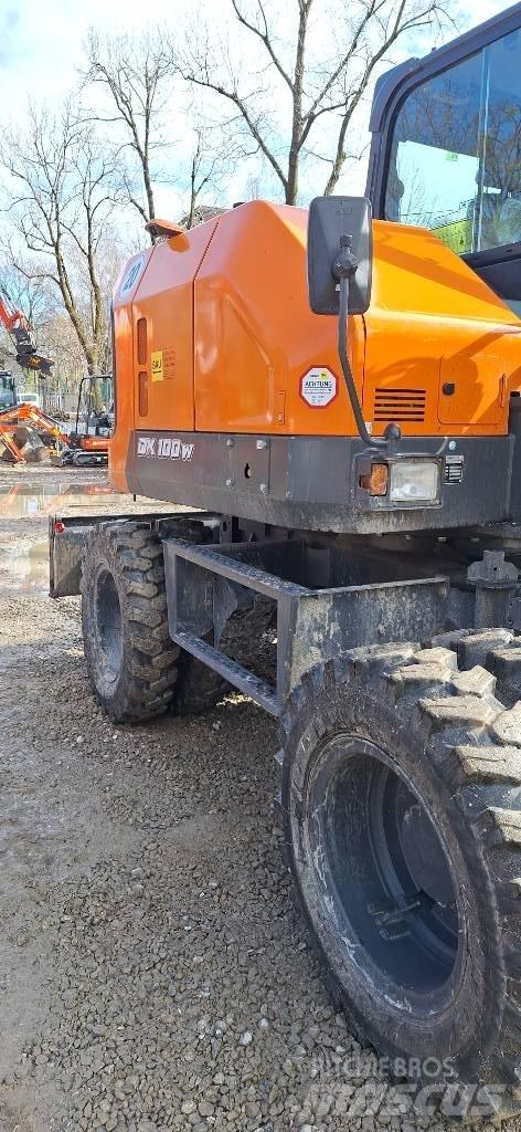 Doosan DX 100 W-7 Excavatoare cu roti