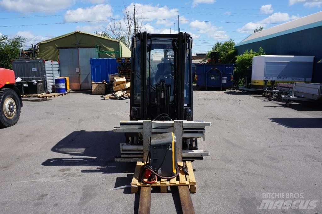 CAT EP25N Stivuitor electric