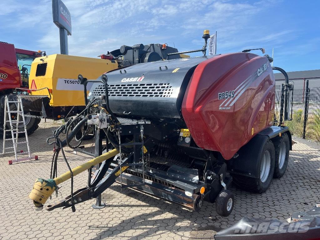 Case IH RB 545 Masina de balotat cilindric