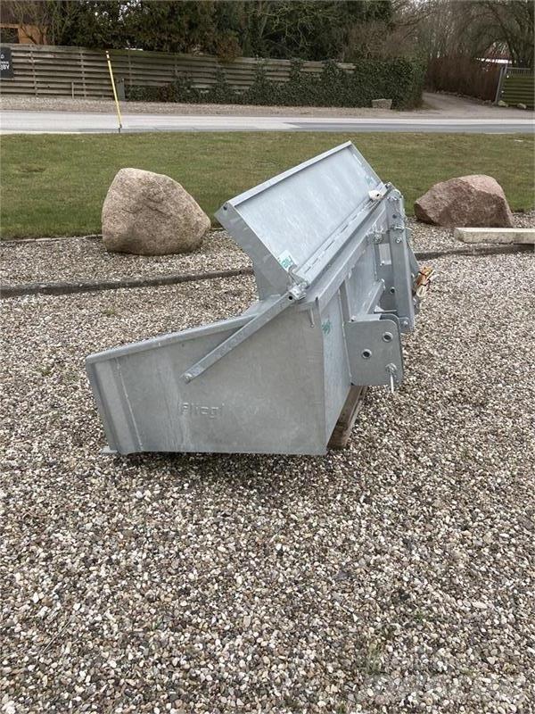 Fliegl 1,2 - 2,2 meter Alte accesorii tractor