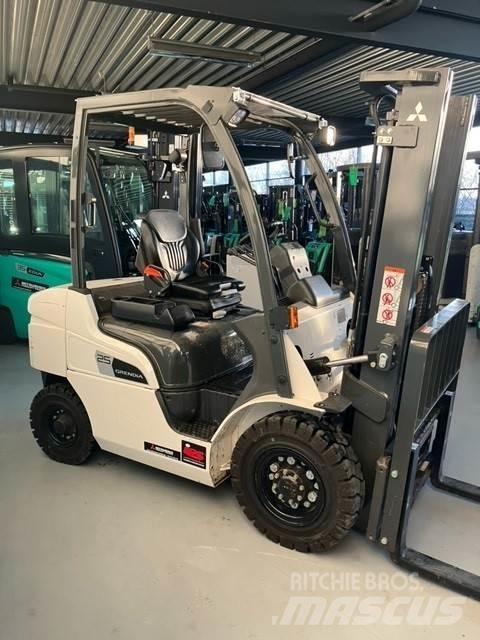 Mitsubishi FD25N3 Stivuitor diesel