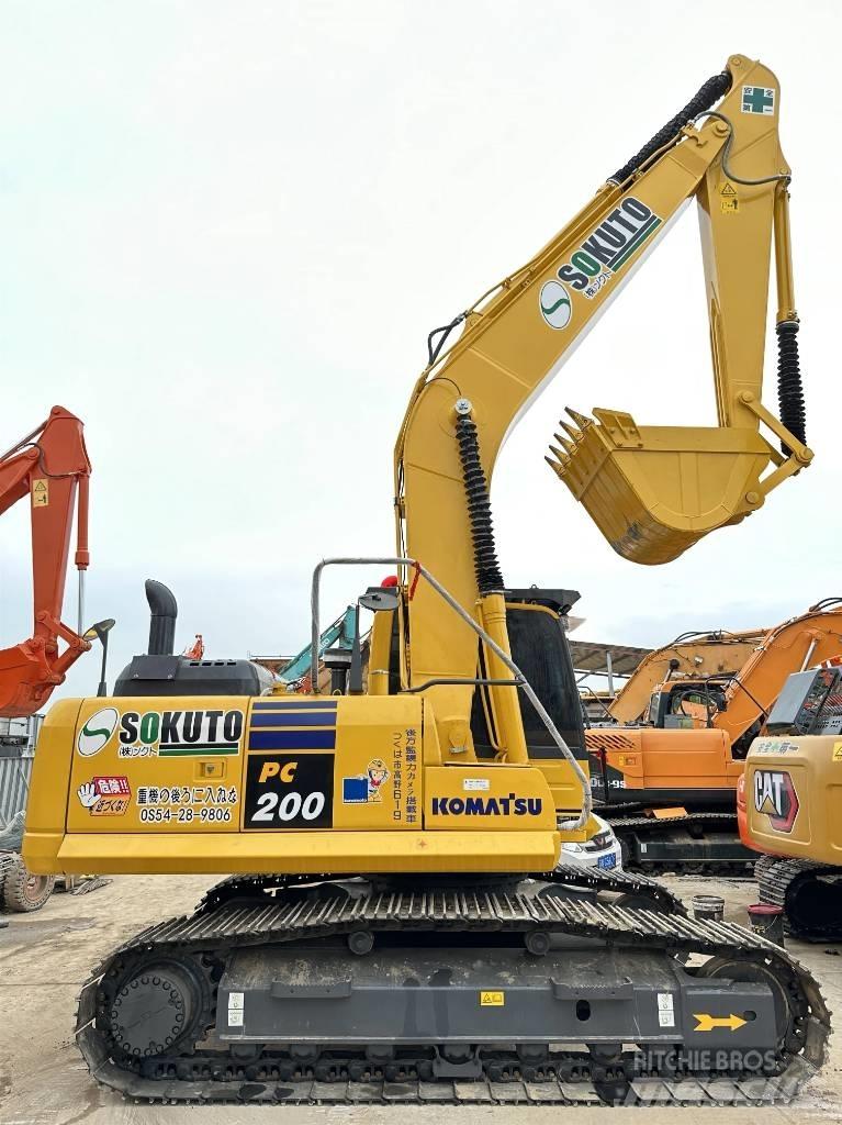 Komatsu PC200-8 Excavatoare pe șenile
