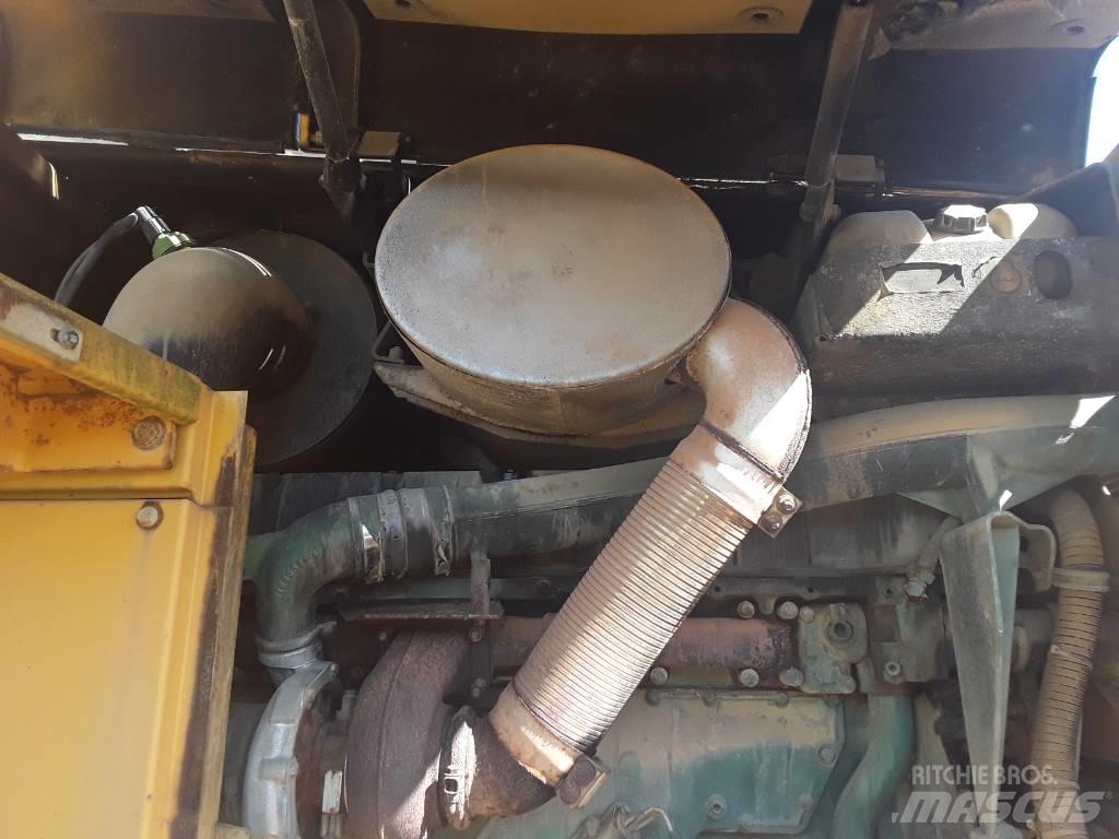 Volvo L 180 E Incarcator pe pneuri