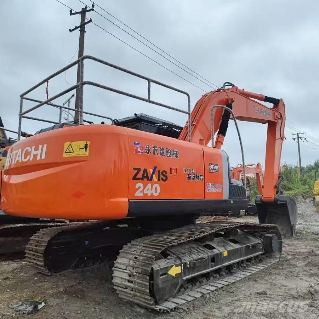 Hitachi 240-3 Excavatoare pe șenile
