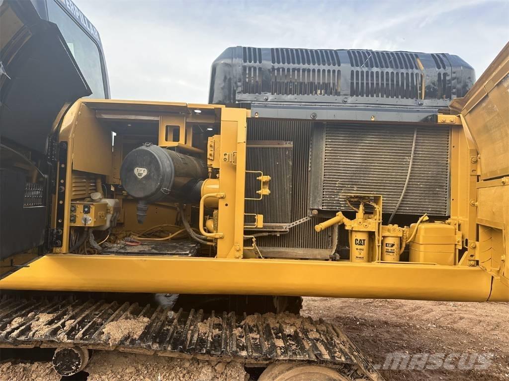 CAT 330DL Excavatoare pe șenile
