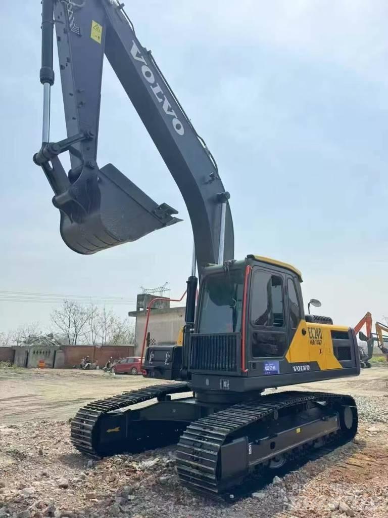 Volvo EC 240 Excavatoare pe șenile
