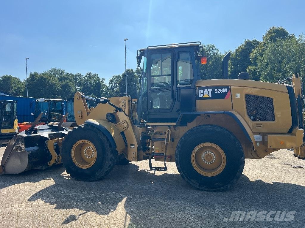 CAT 926M - 926 M Excavatoare pe șenile

