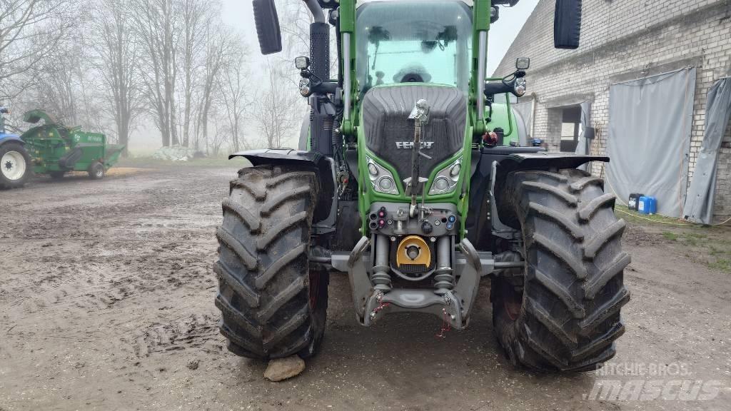 Fendt 724 Profi Plus Tractoare