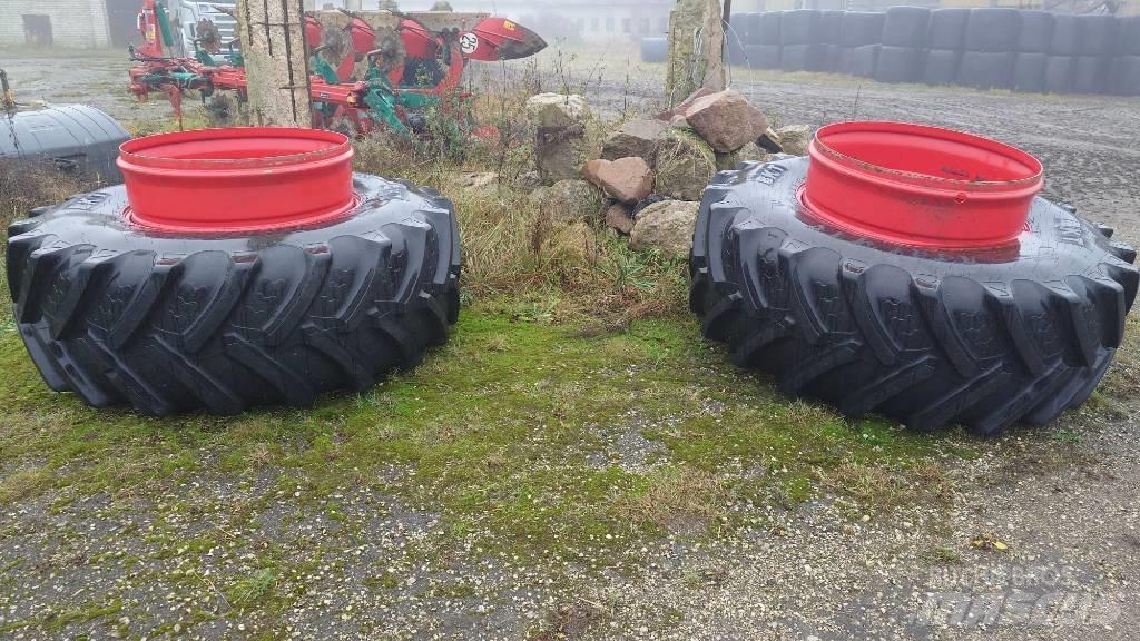 Fendt 724 Profi Plus Tractoare