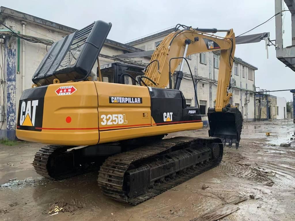 CAT 325 B Excavatoare pe șenile
