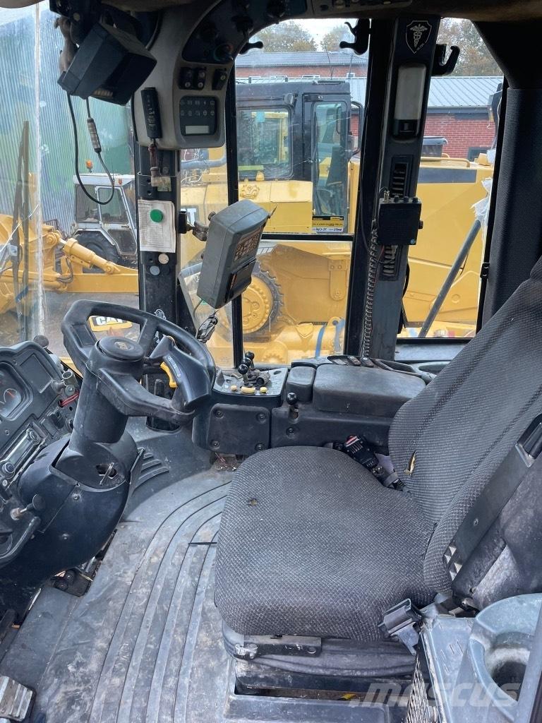 CAT 972H Incarcator pe pneuri