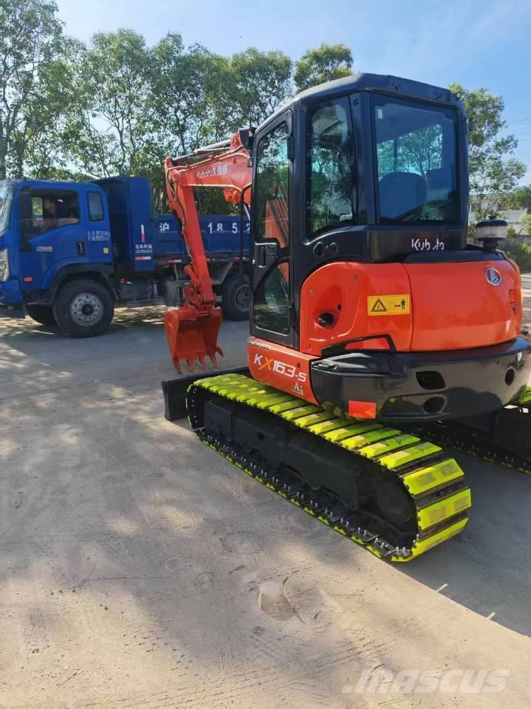 Kubota 163-5 Excavatoare pe șenile

