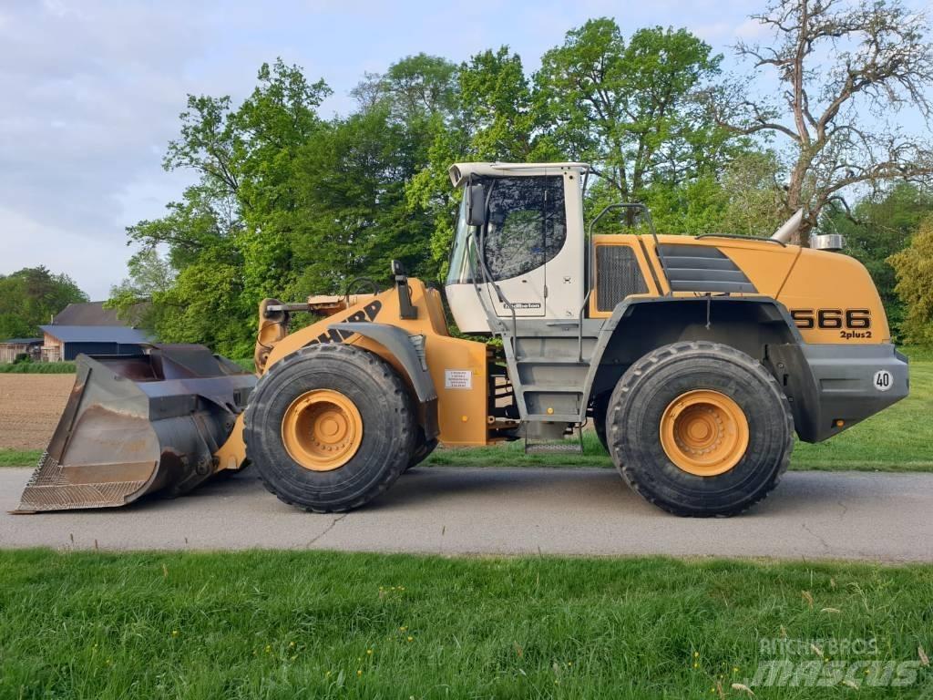 Liebherr L 566 Incarcator pe pneuri