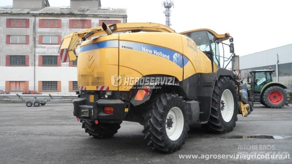 New Holland FR 9060 Forajere cu autopropulsare