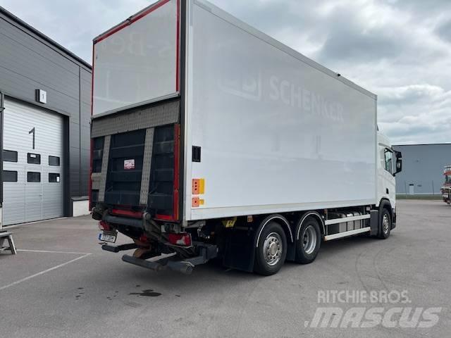 Scania R450B6X2*4NB Autocamioane