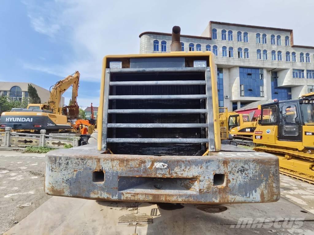 Komatsu WA 500 Incarcator pe pneuri