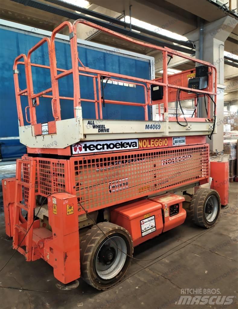 JLG M 4069 Platforme foarfeca