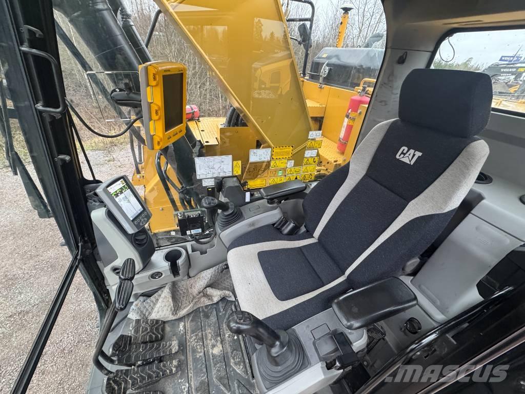 CAT 325 Excavatoare pe șenile
