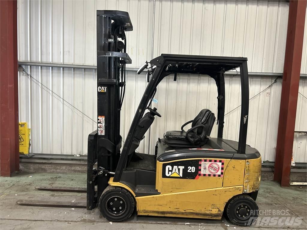 CAT EP20PN Stivuitor electric