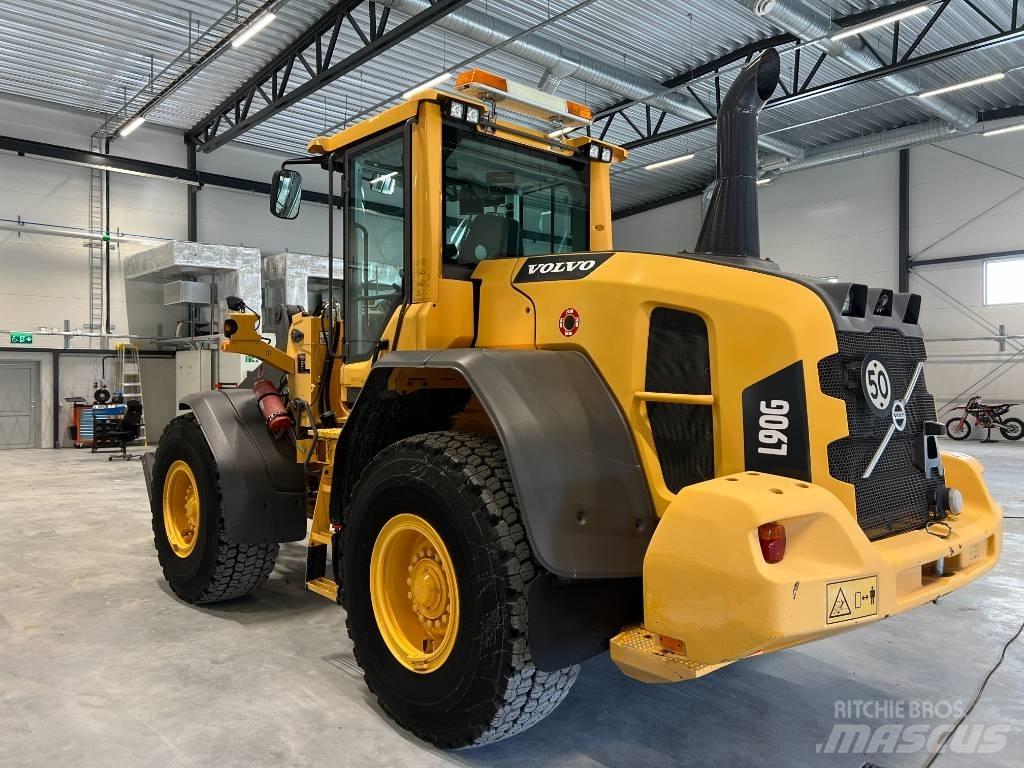 Volvo L90G Incarcator pe pneuri