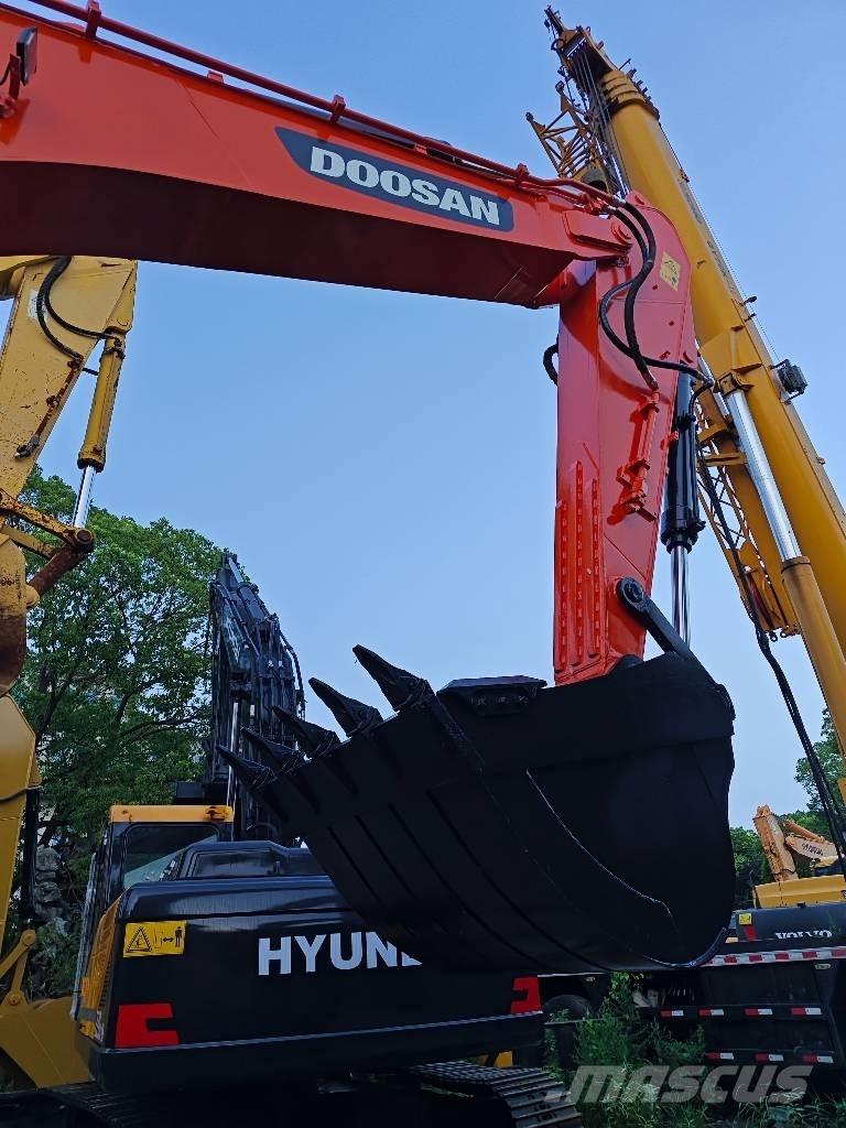 Doosan DX 300 LC Excavatoare pe șenile
