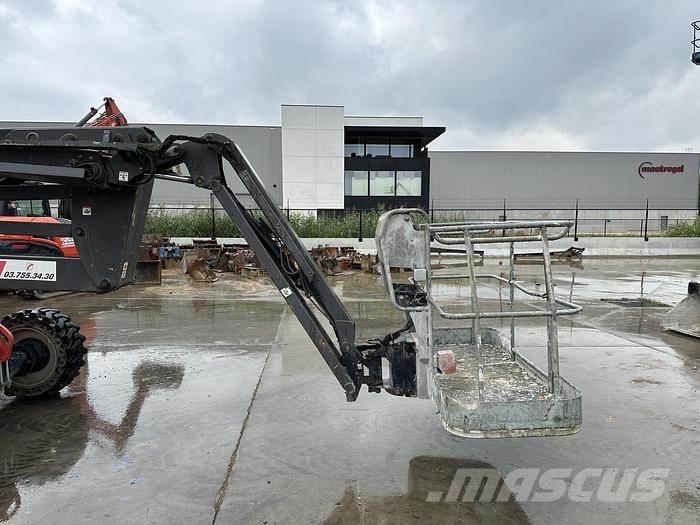 Manitou 160ATJ E3 Nacele cu brat articulat