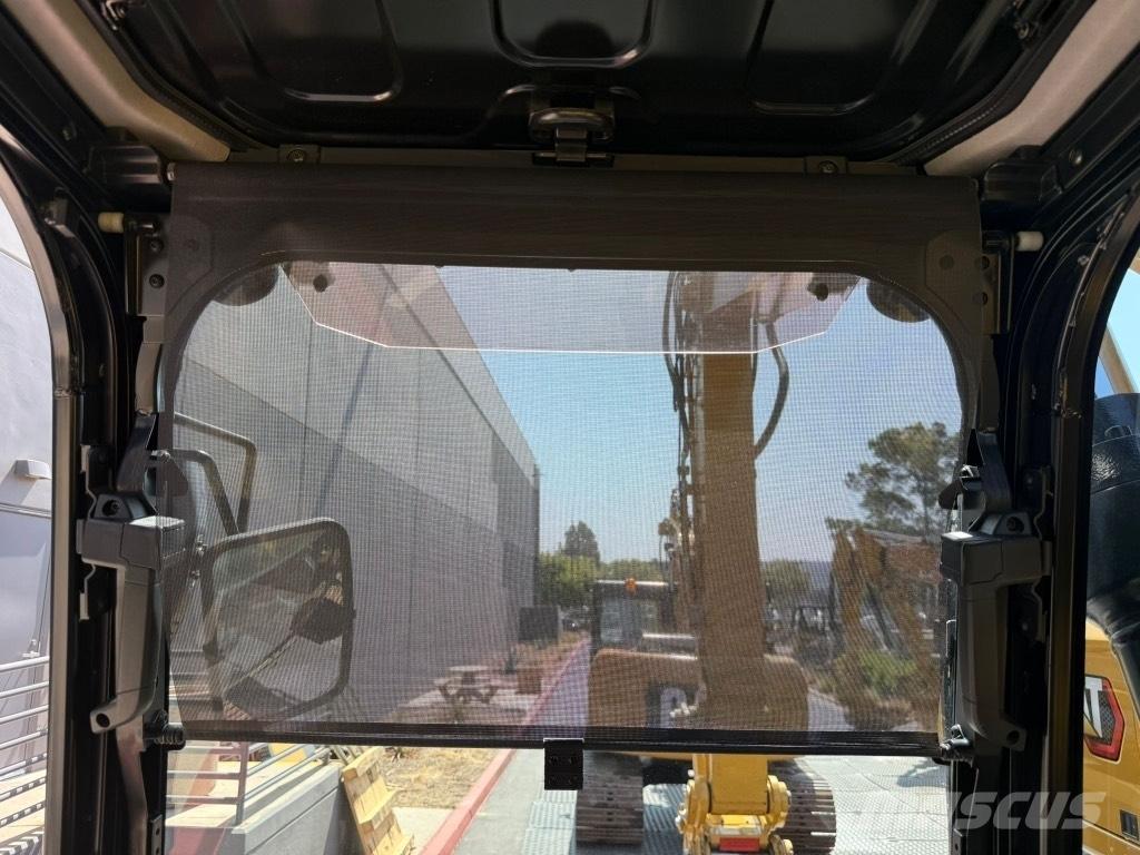 CAT 320 Excavatoare pe șenile
