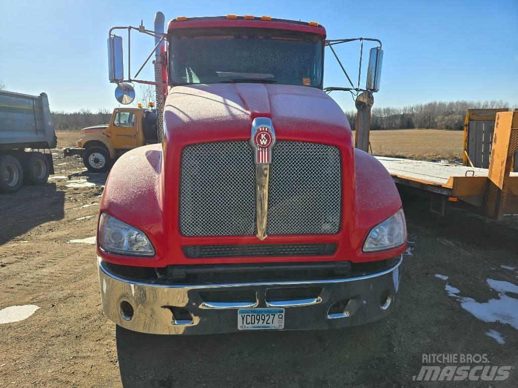 Kenworth T 440 Autobasculanta