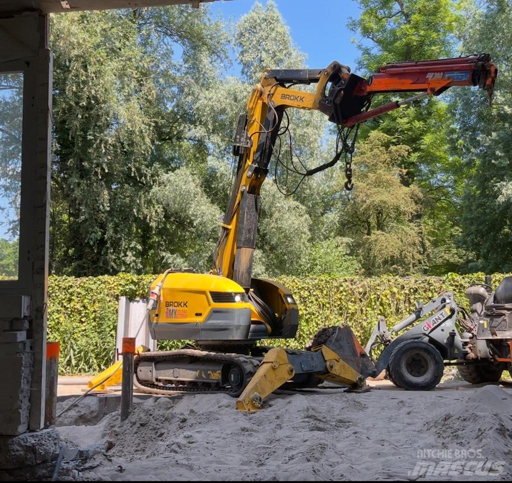 Brokk 500 Excavatoare de demolare